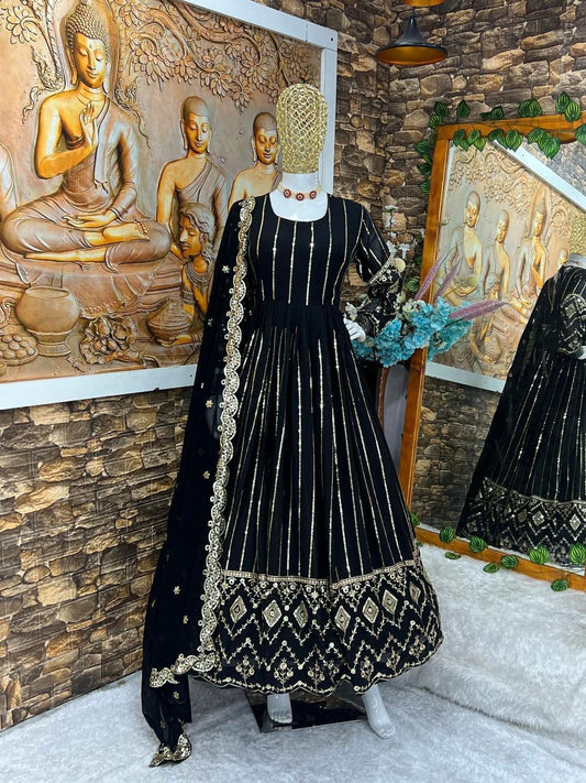 ĐĚSIGNER PARTY WEAR LOOK  GOWN WITH PANT AND EMBROIDERY  WORK