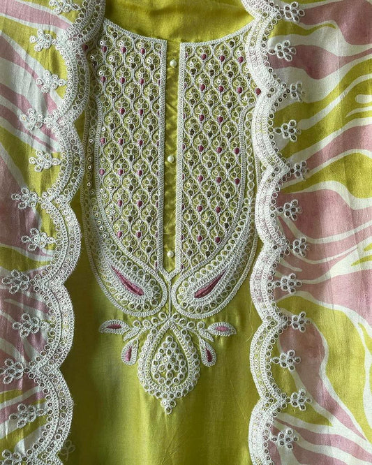 Pur Chinon Silk With Embroidery 5 mm Sequence &amp; Coding Dori Work With Sleeves With Fancy Latkan Border