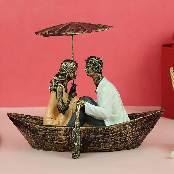 Gift for Girlfriend Boyfriend Husband Wife Girls Boys Birthday Wedding Anniversary Romantic Boat Couple Showpiece Statue for Home Decor Living Room Table Decoration Items