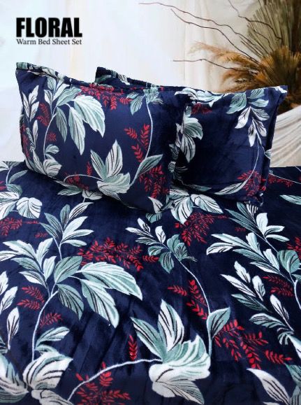 QUEEN SIZE FLORAL WARM BEDSHEET